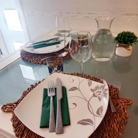 Entree Independante, Clim Et Terrasse Appartement Golbey